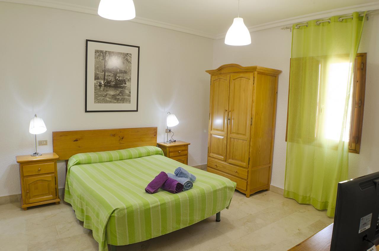 Hostal Los Calatravos Alcañiz Εξωτερικό φωτογραφία