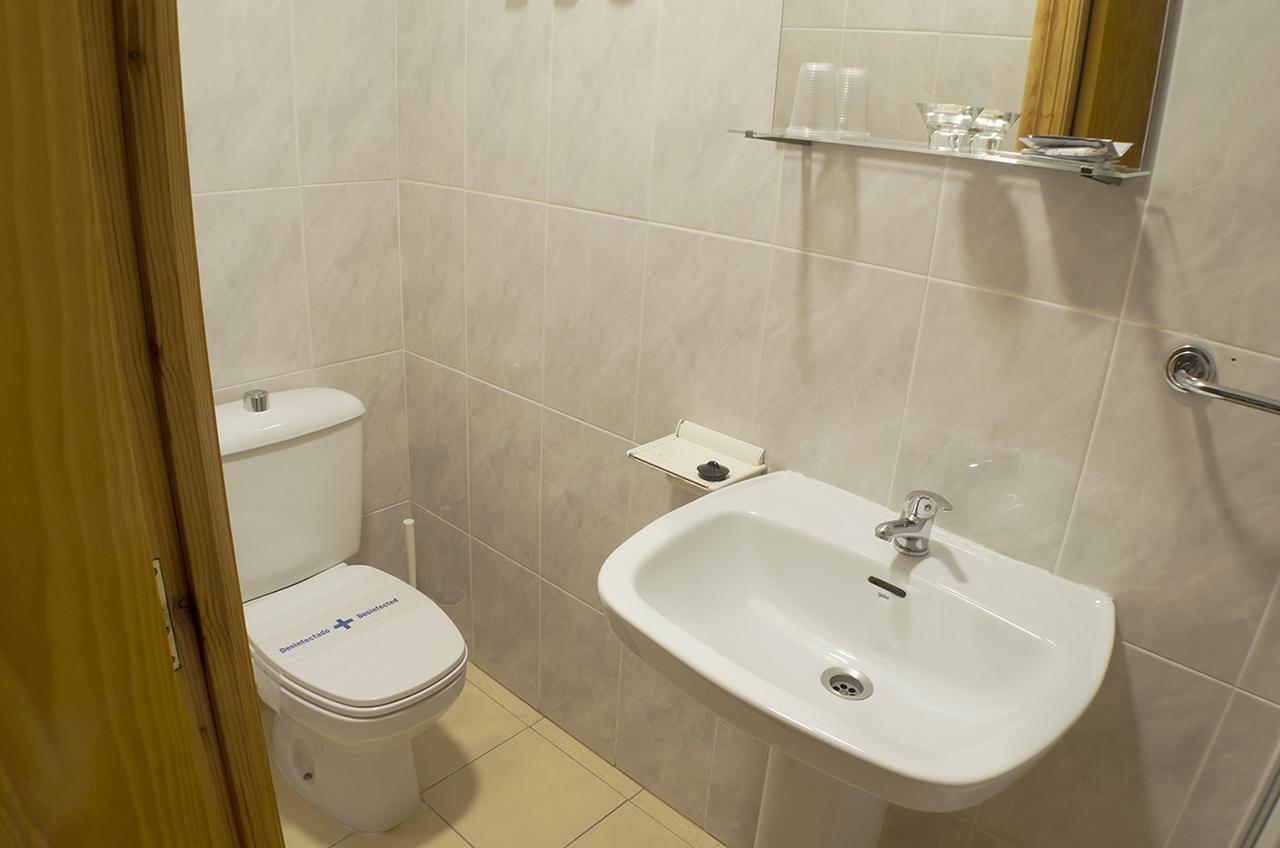 Hostal Los Calatravos Alcañiz Εξωτερικό φωτογραφία