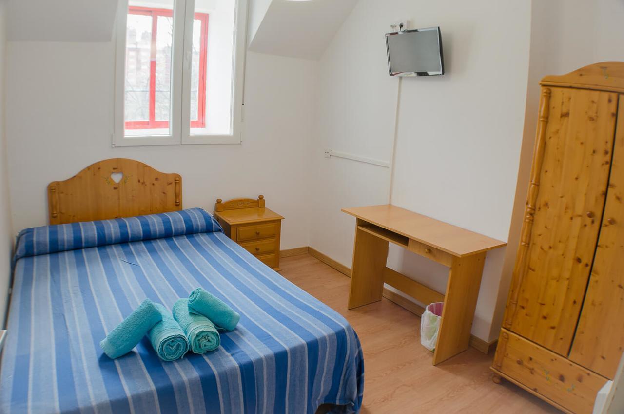 Hostal Los Calatravos Alcañiz Εξωτερικό φωτογραφία